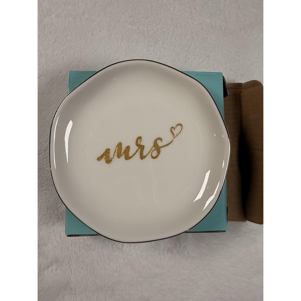 HOME SMILE Mrs Jewelry Tray 4.5in White Ceramic Ring Dish Wedding Decor Gift